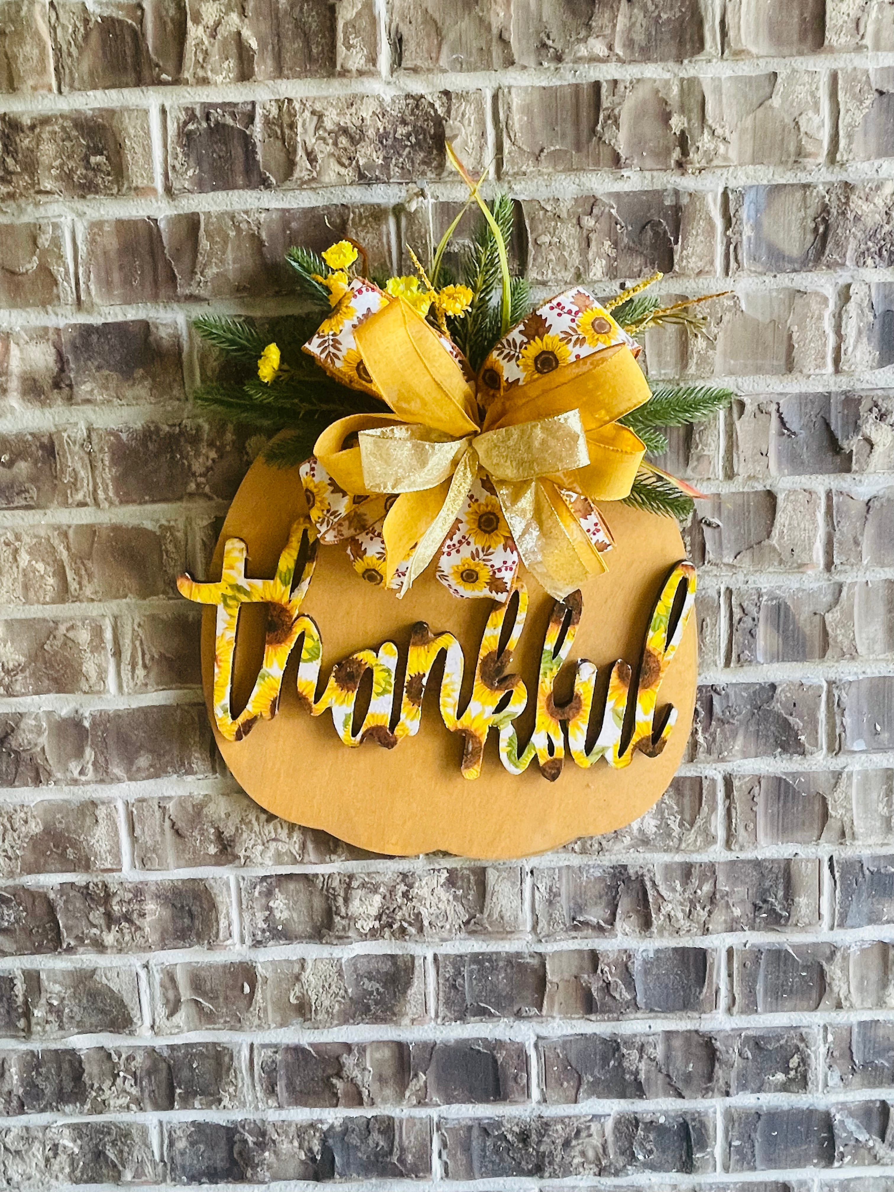 Pumpkin Door Hanger – "Thankful" Wooden Sunflower Front Door Sign